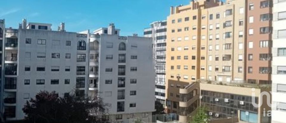 Apartamento T1 em Mafamude e Vilar do Paraíso de 74 m²