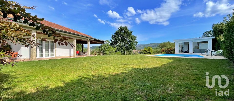 Casa / Villa T4 em Fonte Arcada E Oliveira de 512 m²