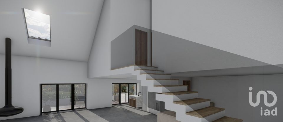 House T2 in Turcifal of 128 m²