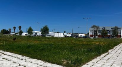 Terrain à Avanca de 903 m²