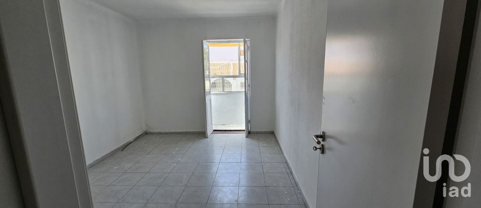 Appartement T1 à Baixa Da Banheira E Vale Da Amoreira de 47 m²