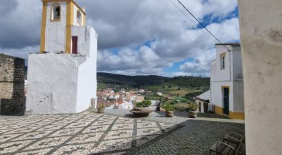 Maison traditionnelle T2 à Alegrete de 84 m²