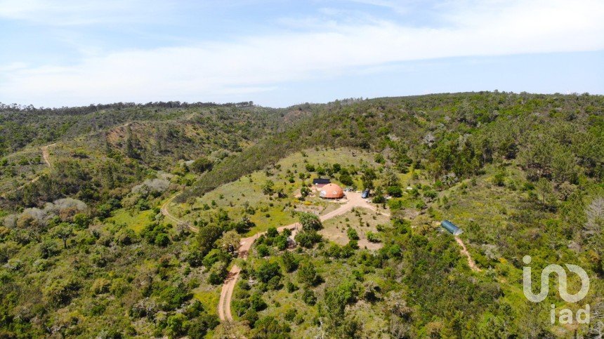 Building land in Bordeira of 238,500 m²