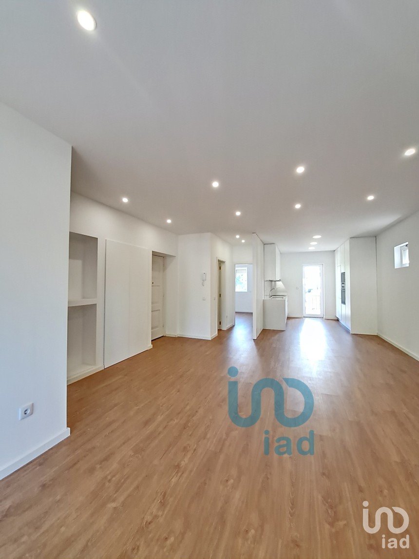 Apartamento T2 em Cedofeita, Santo Ildefonso, Sé, Miragaia, São Nicolau e Vitória de 92 m²