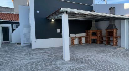 Maison traditionnelle T5 à Rio Maior de 207 m²