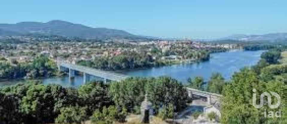 Terreno em Mentrestido de 809 m²