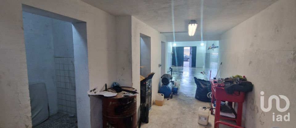 Shop / premises commercial in Águas Livres of 74 m²