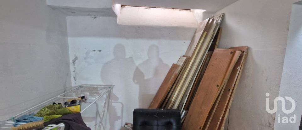 Shop / premises commercial in Águas Livres of 74 m²