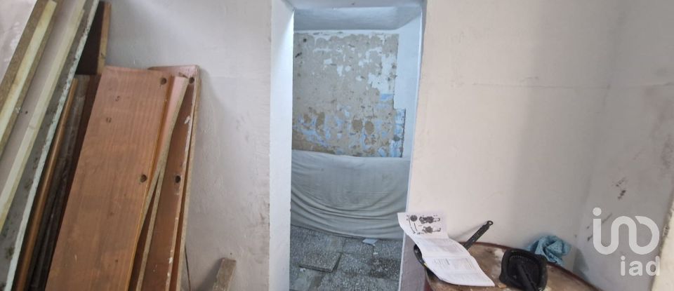 Shop / premises commercial in Águas Livres of 74 m²