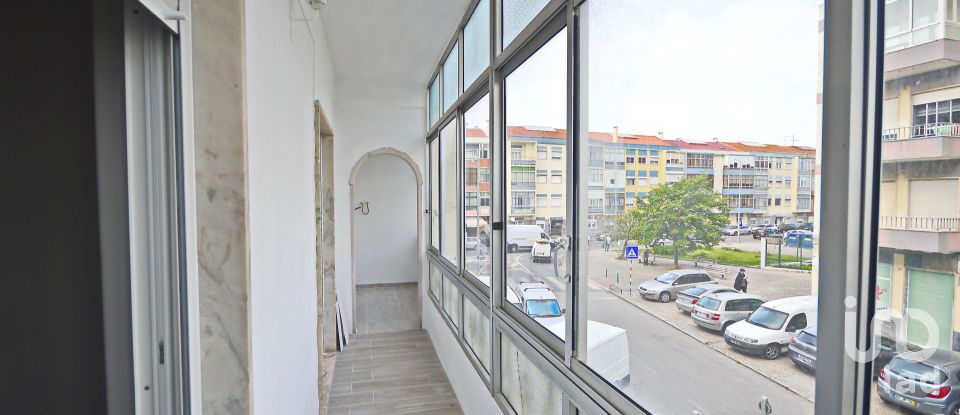 Apartment T3 in Amora of 94 m²