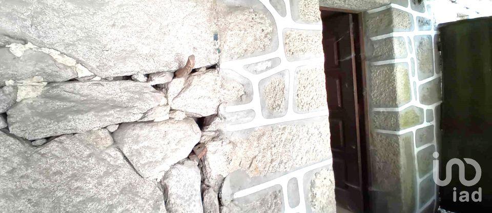 Maison de village T2 à Parada do Monte e Cubalhão de 26 m²