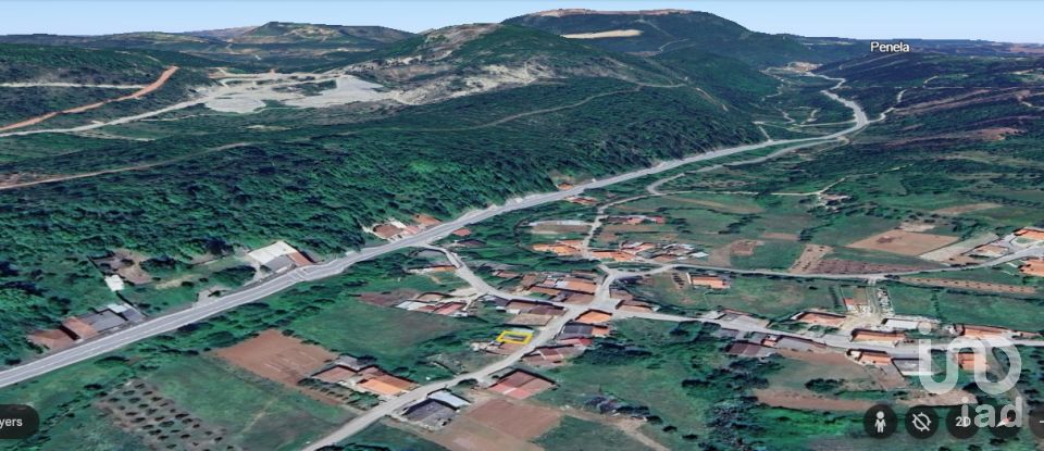 Maison de village T0 à Cumeeira de 63 m²