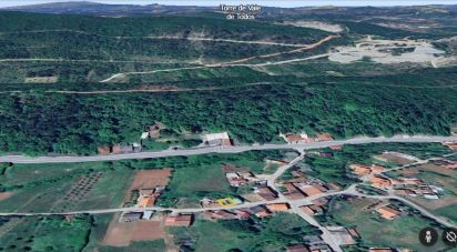 Maison de village T0 à Cumeeira de 63 m²