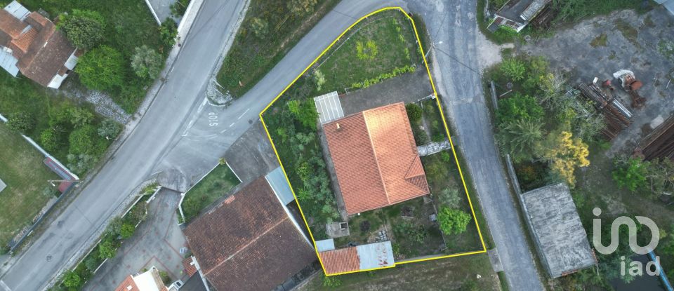 Casa de aldeia T4 em Miranda do Corvo de 284 m²
