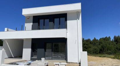 House T3 in Sesimbra (Castelo) of 161 m²