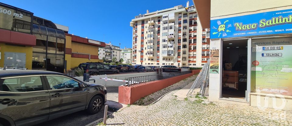 Apartment T3 in Oeiras e São Julião da Barra, Paço de Arcos e Caxias of 108 m²