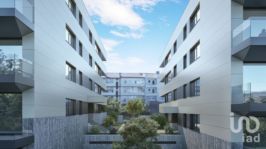 Apartamento T2 em Mafamude e Vilar do Paraíso de 117 m²