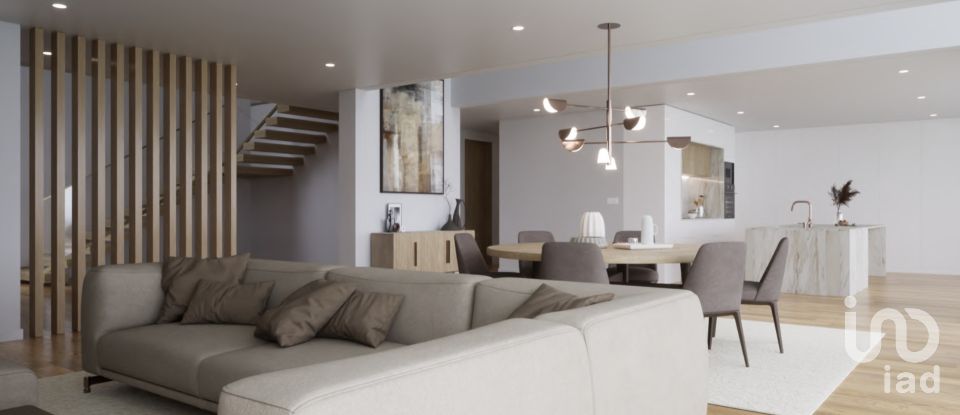 House T3 in Calheta of 324 m²