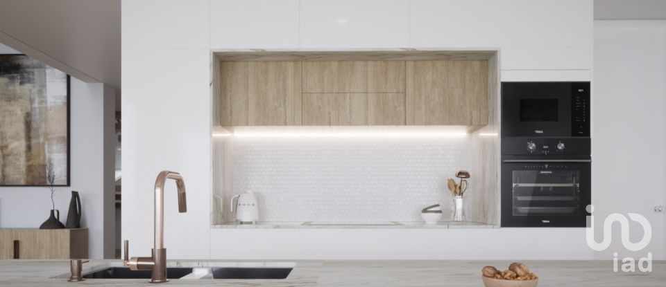 House T3 in Calheta of 324 m²