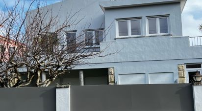 Maison T3 à Alcabideche de 250 m²