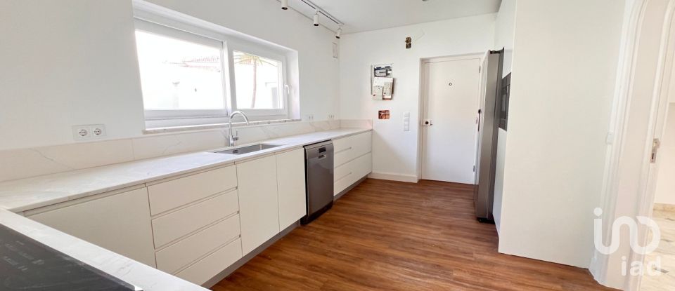 Maison T3 à Alcabideche de 250 m²