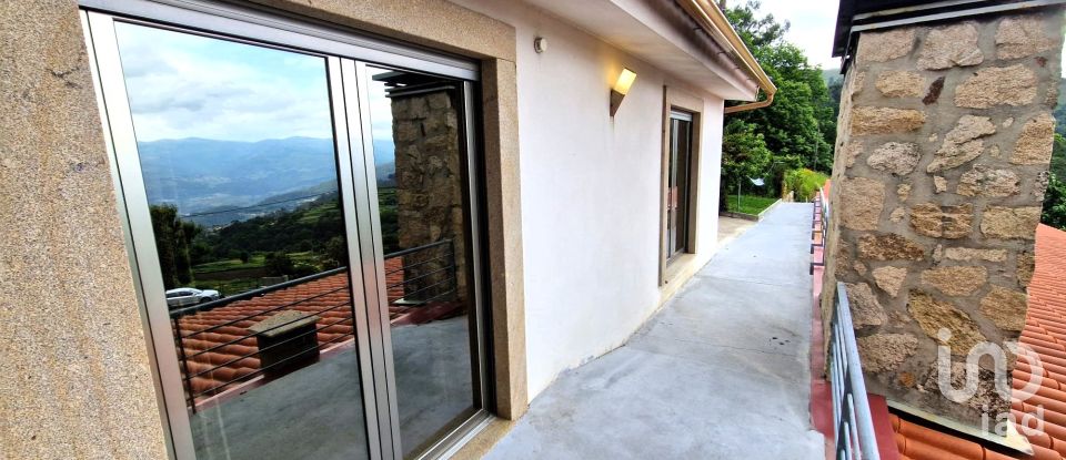House T5 in Padroso of 286 m²