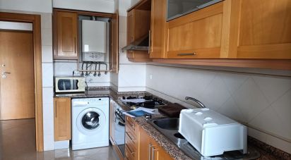 Appartement T2 à Santo António dos Cavaleiros e Frielas de 87 m²