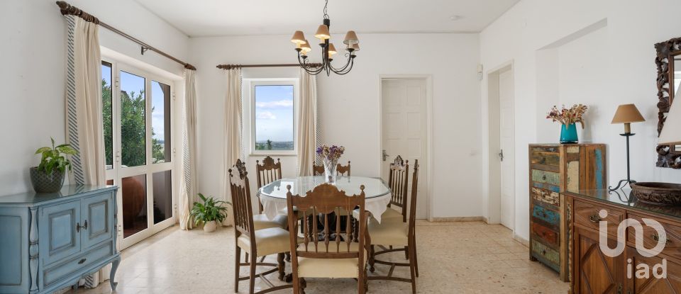 Casa tradicional T4 em Alcantarilha e Pera de 236 m²