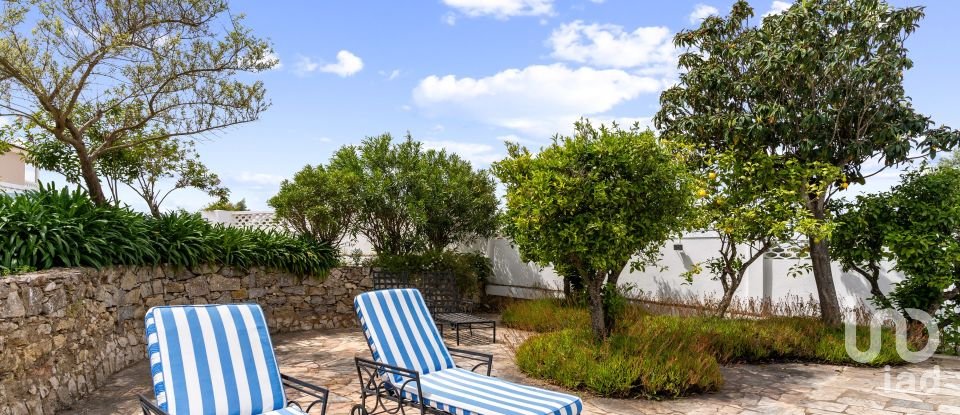 Casa tradicional T4 em Alcantarilha e Pera de 236 m²