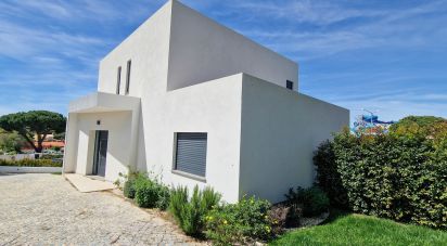 Casa / Villa T3 em Quarteira de 300 m²