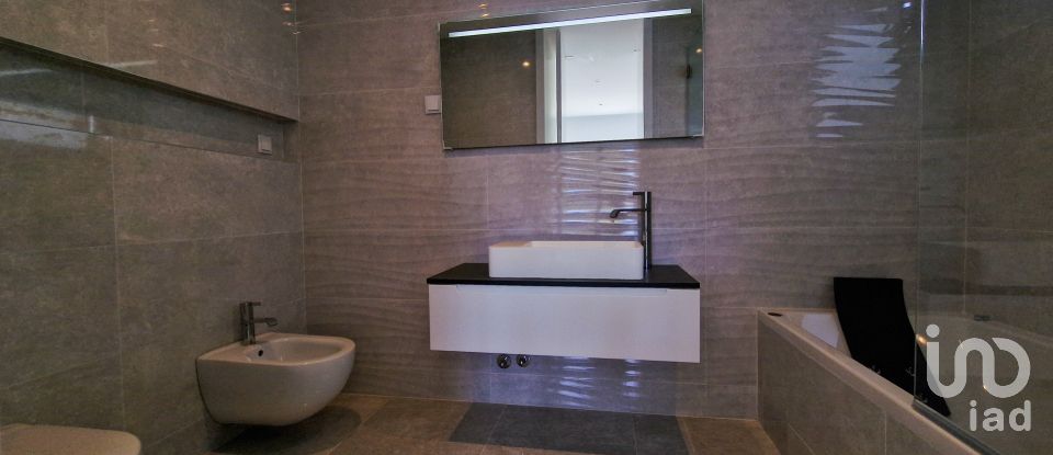 Maison T3 à Quarteira de 300 m²