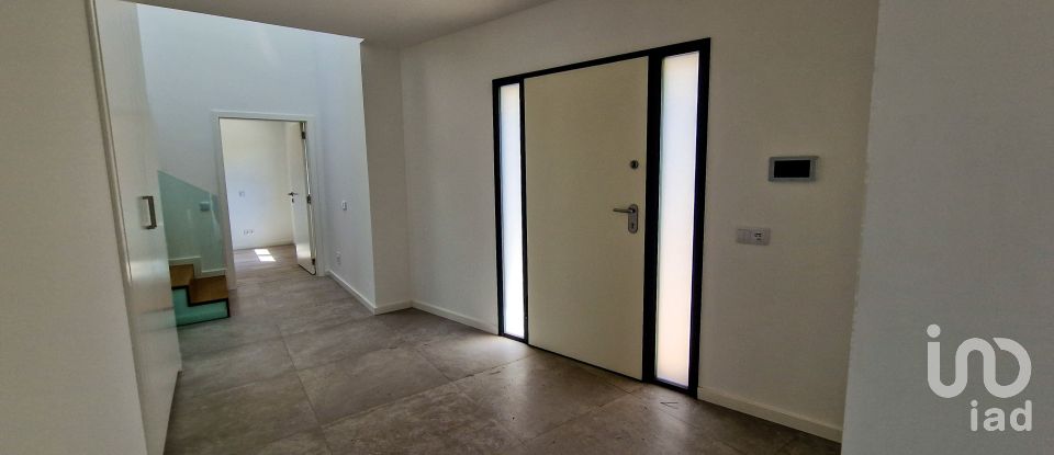 Maison T3 à Quarteira de 300 m²