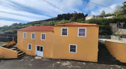 Country house T4 in Velas (São Jorge) of 116 m²