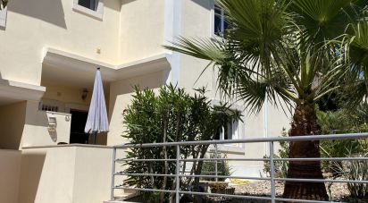 House T3 in Albufeira e Olhos de Água of 193 m²
