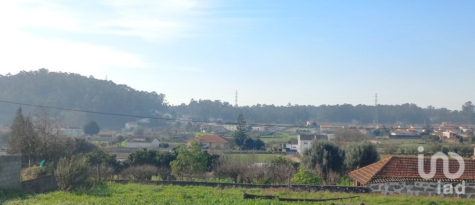 Terrain à Perelhal de 1 050 m²