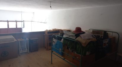 Boutique/Local commercial à Campelo e Ovil de 40 m²