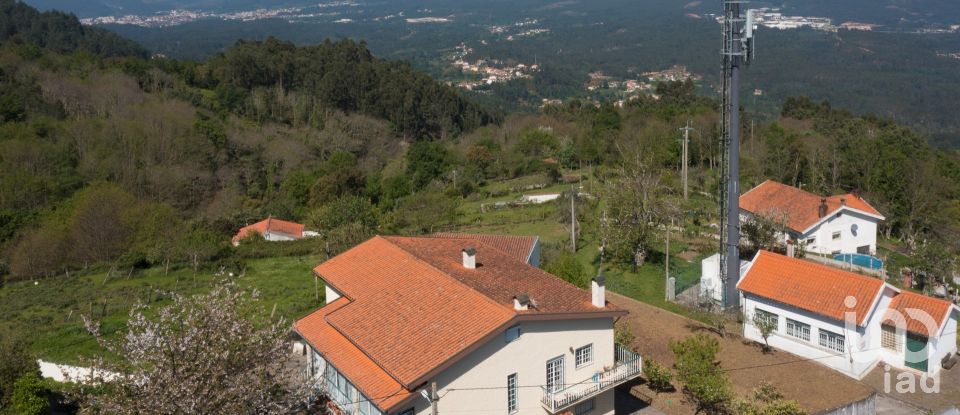 Casa de aldeia T3 em Lousã e Vilarinho de 300 m²