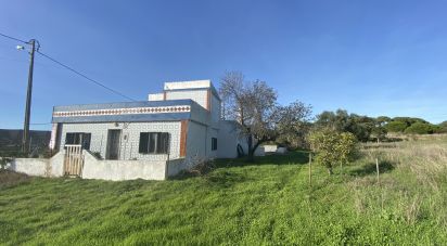 Casa / Villa T3 em Faro (Sé e São Pedro) de 111 m²