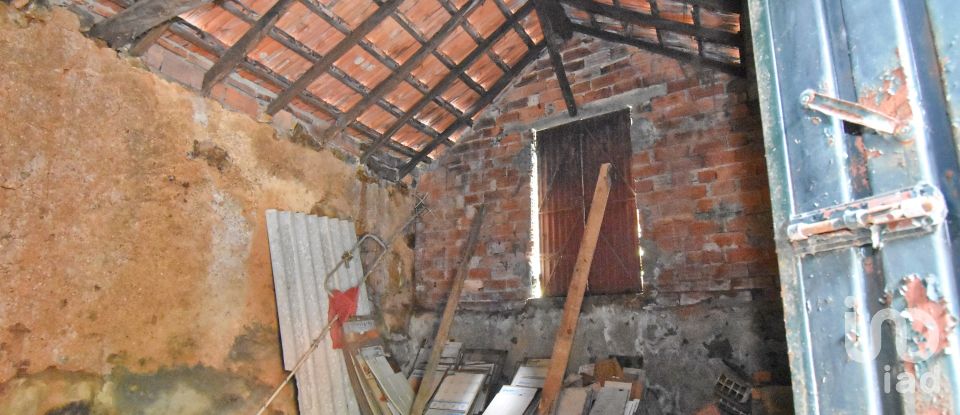 Maison de village T4 à Vila Nova de 240 m²