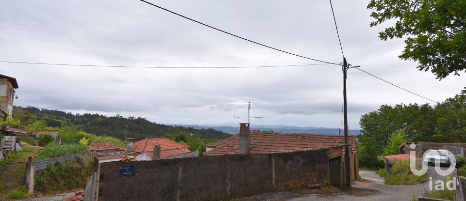 Village house T4 in Vila Nova of 240 m²