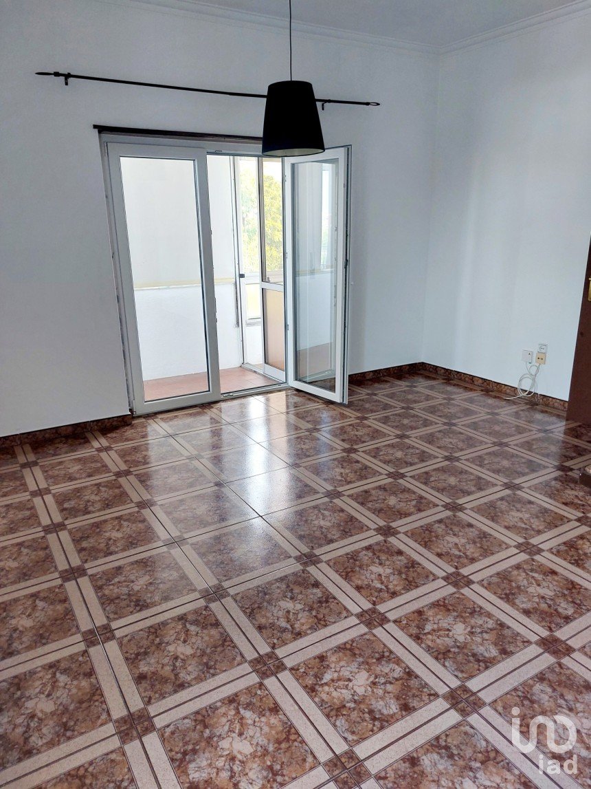 Apartment T2 in Seixal, Arrentela e Aldeia de Paio Pires of 81 m²