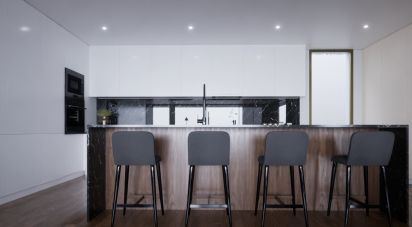 House T3 in Calheta of 279 m²