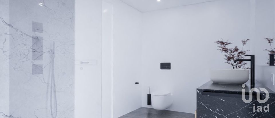 House T3 in Calheta of 279 m²