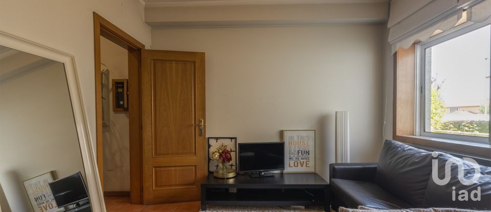 Moradia T5 em Barcelos, Vila Boa e Vila Frescainha (São Martinho e São Pedro) de 316 m²