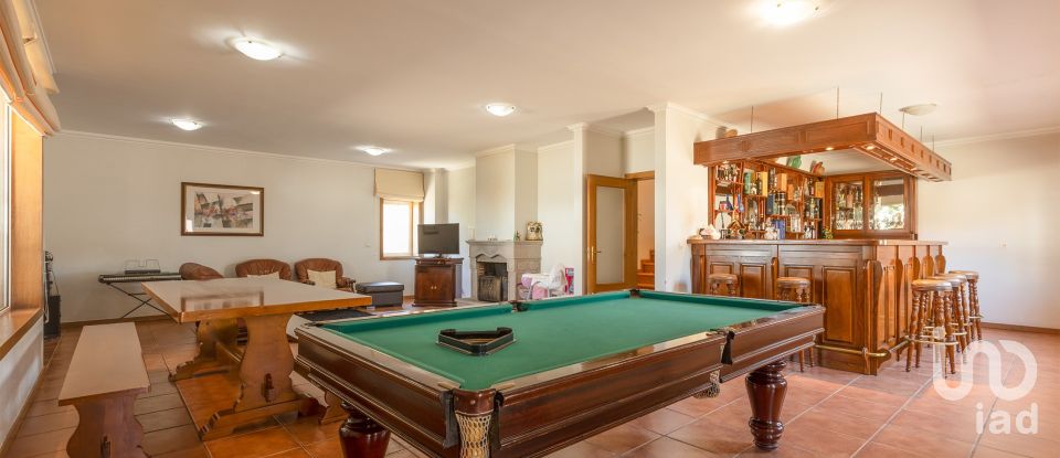 Moradia T5 em Barcelos, Vila Boa e Vila Frescainha (São Martinho e São Pedro) de 316 m²