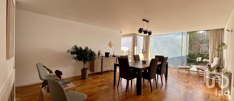 Lodge T5 in Mozelos of 241 m²