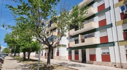 Apartment T1 in Baixa Da Banheira E Vale Da Amoreira of 75 m²