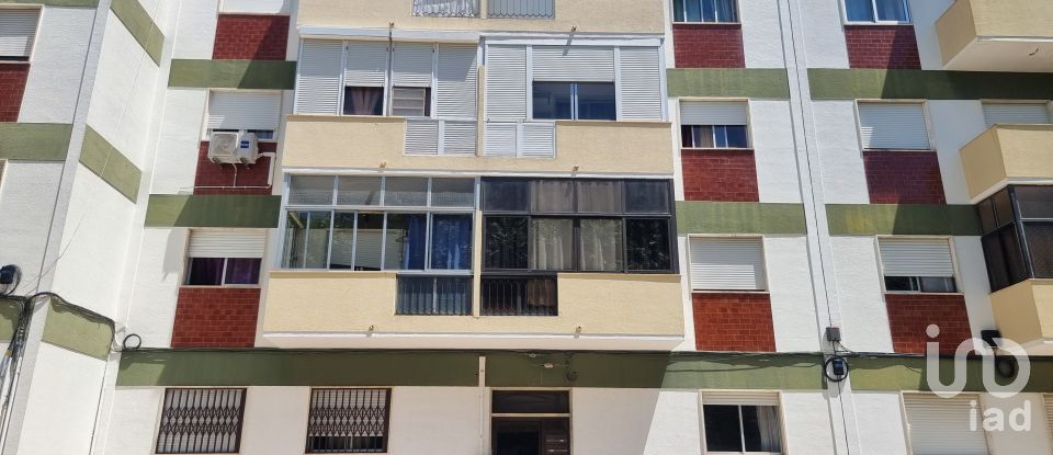 Apartamento T1 em Baixa Da Banheira E Vale Da Amoreira de 75 m²