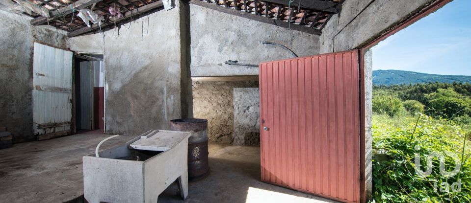 Country home T2 in Lousã e Vilarinho of 165 m²