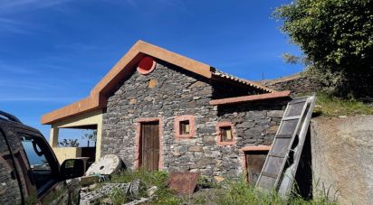 Traditional house T2 in Canhas of 69 m²